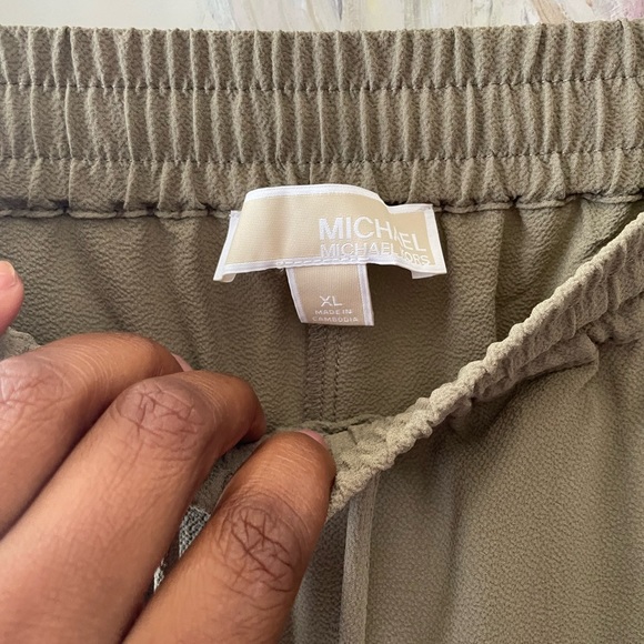 COPY - Michael Kors army green trousers - Picture 2 of 11